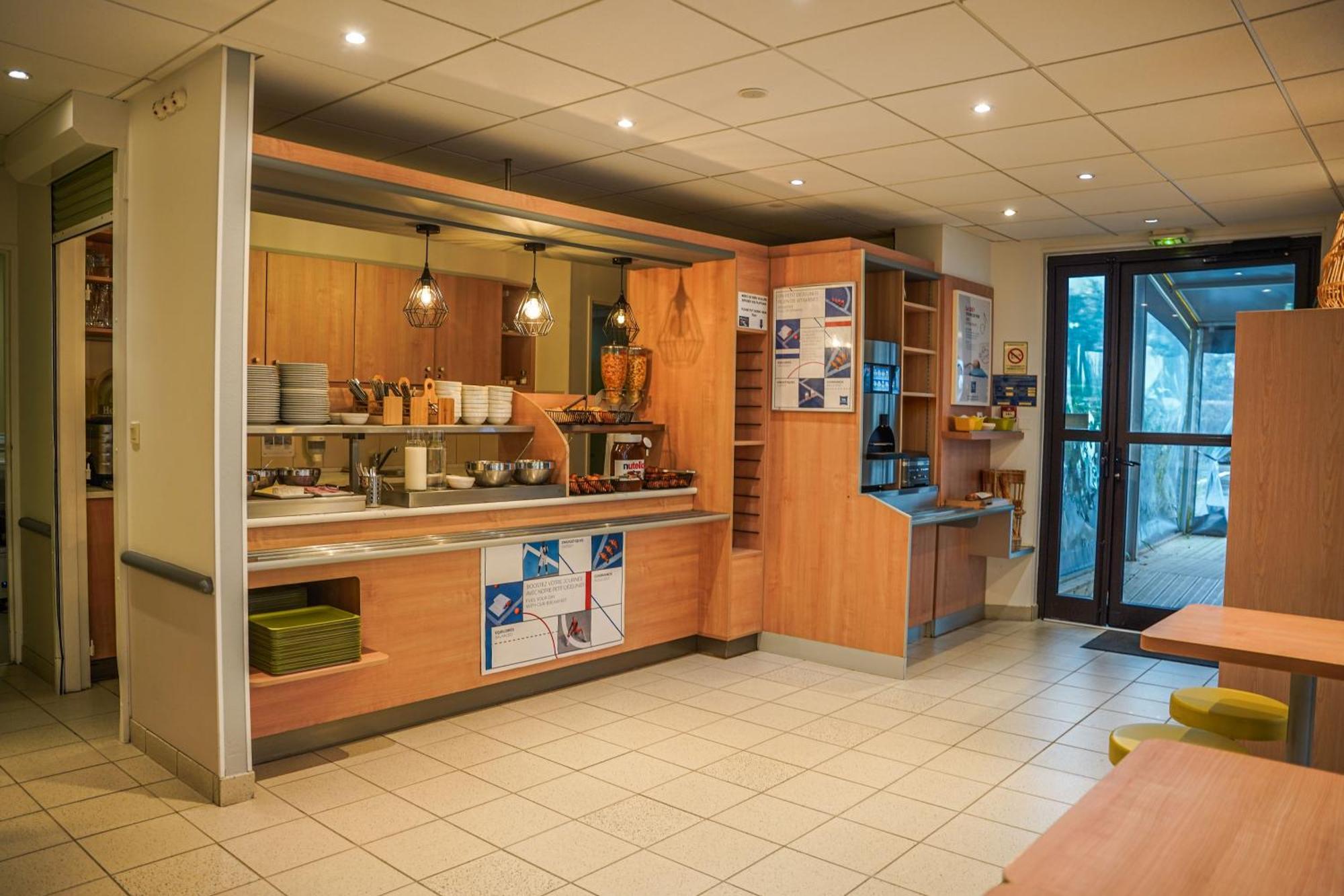 Ibis Budget Bayeux Nonant Esterno foto