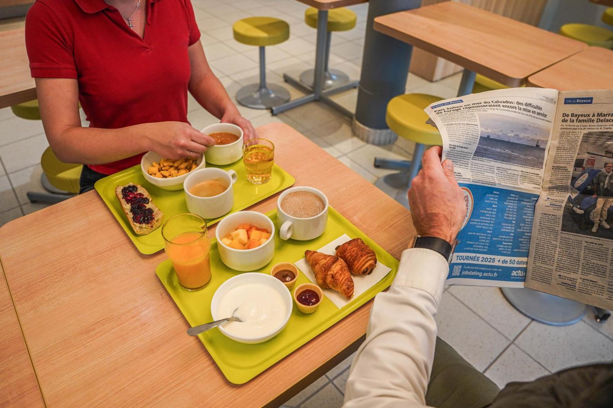Ibis Budget Bayeux Nonant Esterno foto