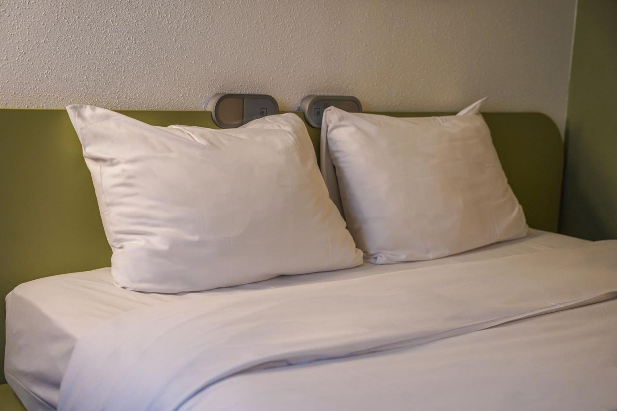 Ibis Budget Bayeux Nonant Esterno foto