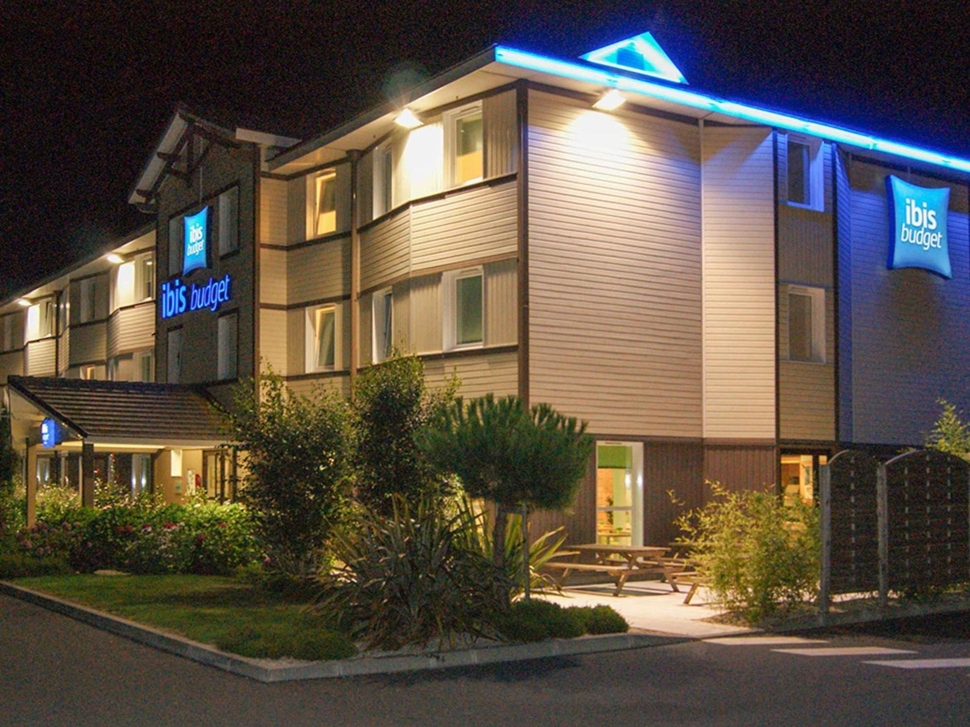 Ibis Budget Bayeux Nonant Esterno foto